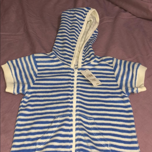 Gap Baby Onesie - Picture 2 of 5